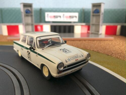 REVELL FORD CORTINA LOTUS MK1 CHASSIS WITH MOTOR MOUNT OPTIONS - Afbeelding 1 van 19