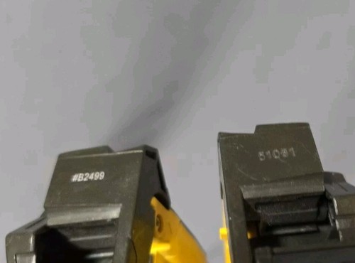 2 Bumblebee Transformer For Parts - Picture 15 of 15