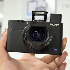 Sony Cyber-shot DSC-RX100 V Digital Cameras 20-29.9 MP Maximum