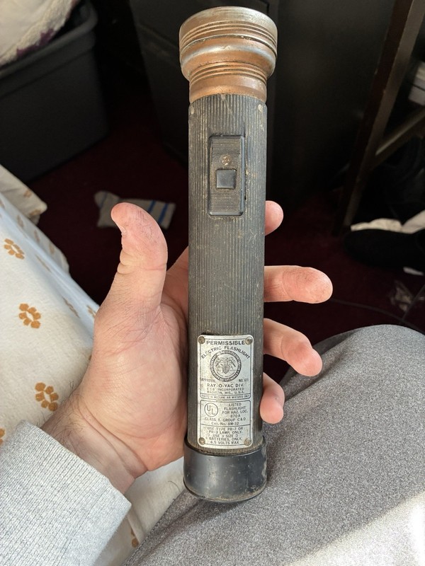 Vintage Ray-O-Vac US Bureau Of Mines permissible electric flashlight, #611