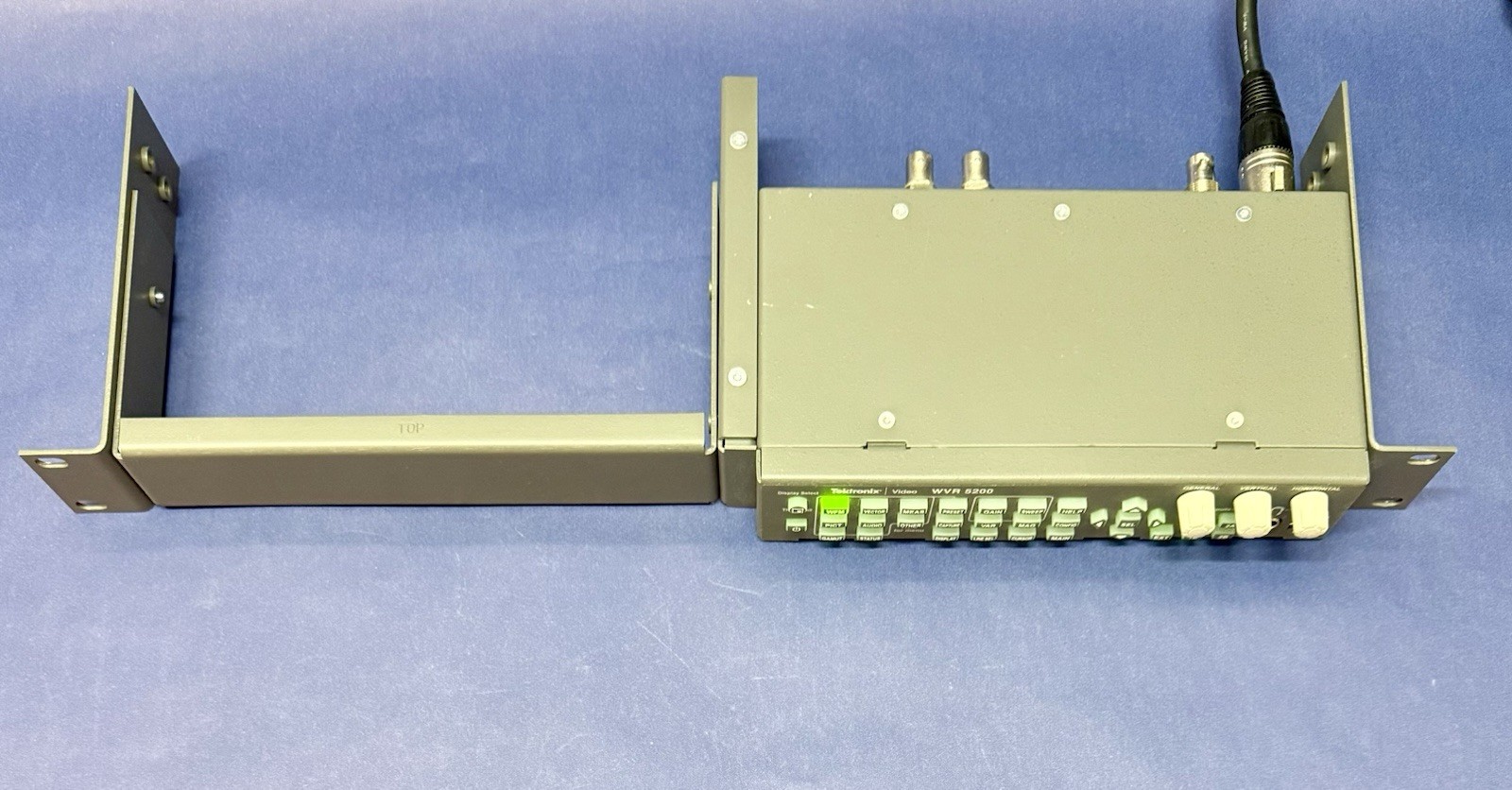 Tektronix WVR5200 SD/HD Multiformat Compact Waveform Rasterizer OPT: A0, AUD