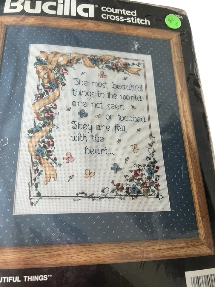 Kit punto de cruz contado Bucilla Most Beautiful Things 9x12 Foto 2 de 3