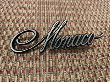 Vintage 1975 - 1978 Dodge Monaco Fender Emblem Badge (ON-18-22)