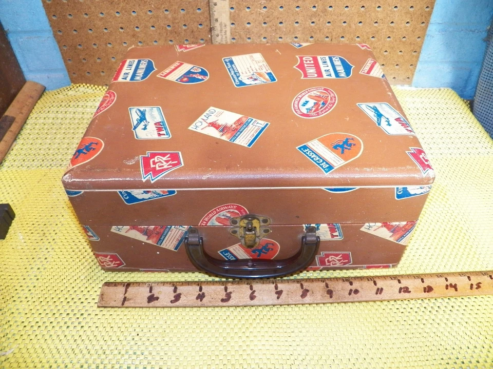 Antigo toca-discos portátil DYNAVOX - COMO ESTÁ - Imagem 3 de 4