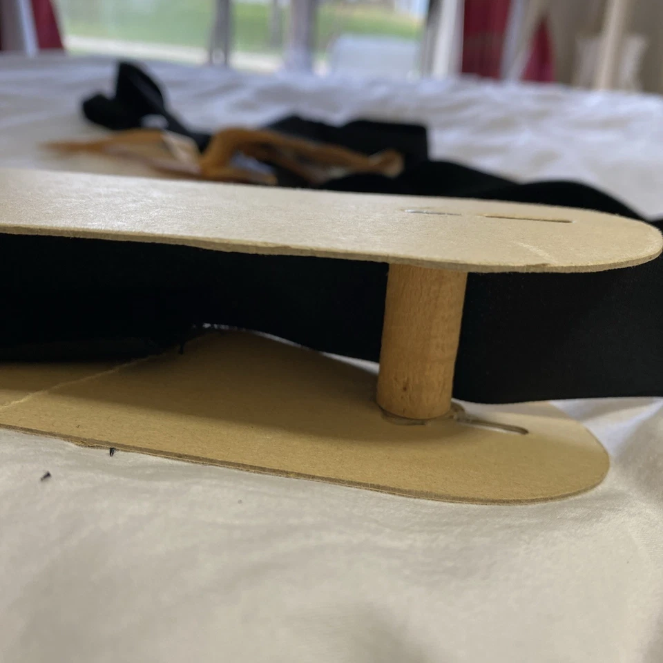 Vintage French Patt 4 yards 1.5" Black Velvet & Taffeta Ribbon Rayon Notions - Image 3 of 4