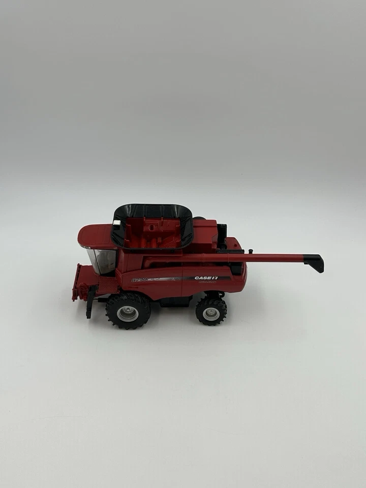  ERTL Britains 1:32 Scale Case IH 8230 AFS Axial-Flow Combine  - Image 4 of 4
