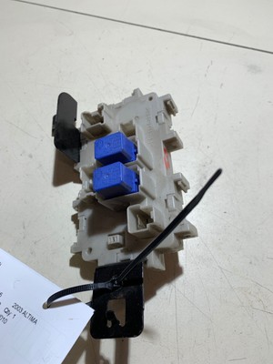 2003 04 2005 2006 Nissan Altima Cabin Room Fuse Box Inside ...