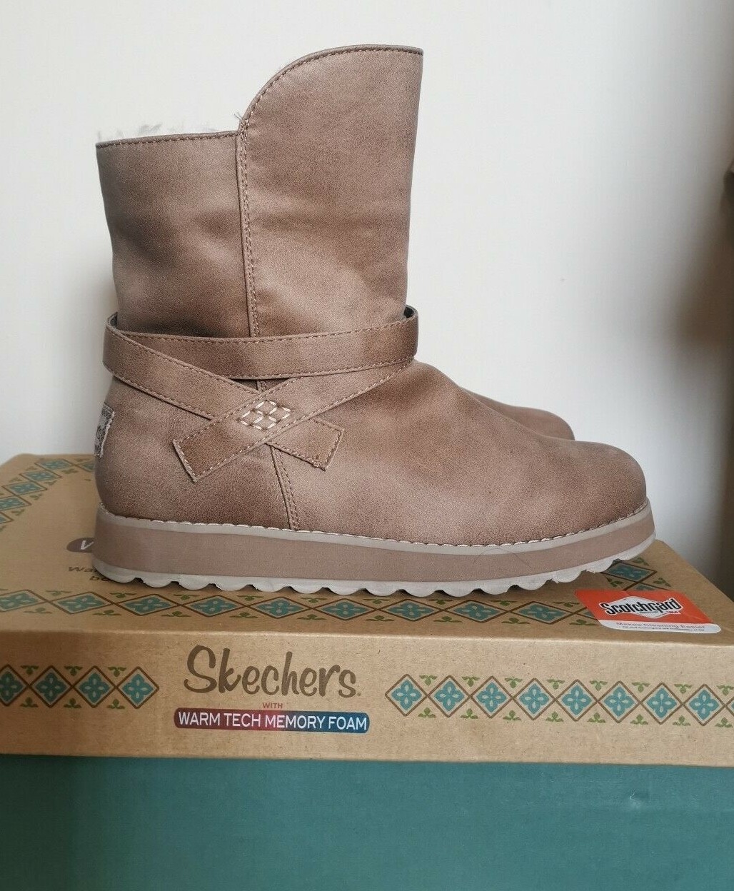 skechers pikes peak boots