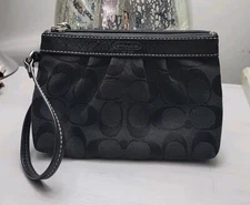 Coach Mini Clutch Coin Purse Wallet Black Excellent Condition 