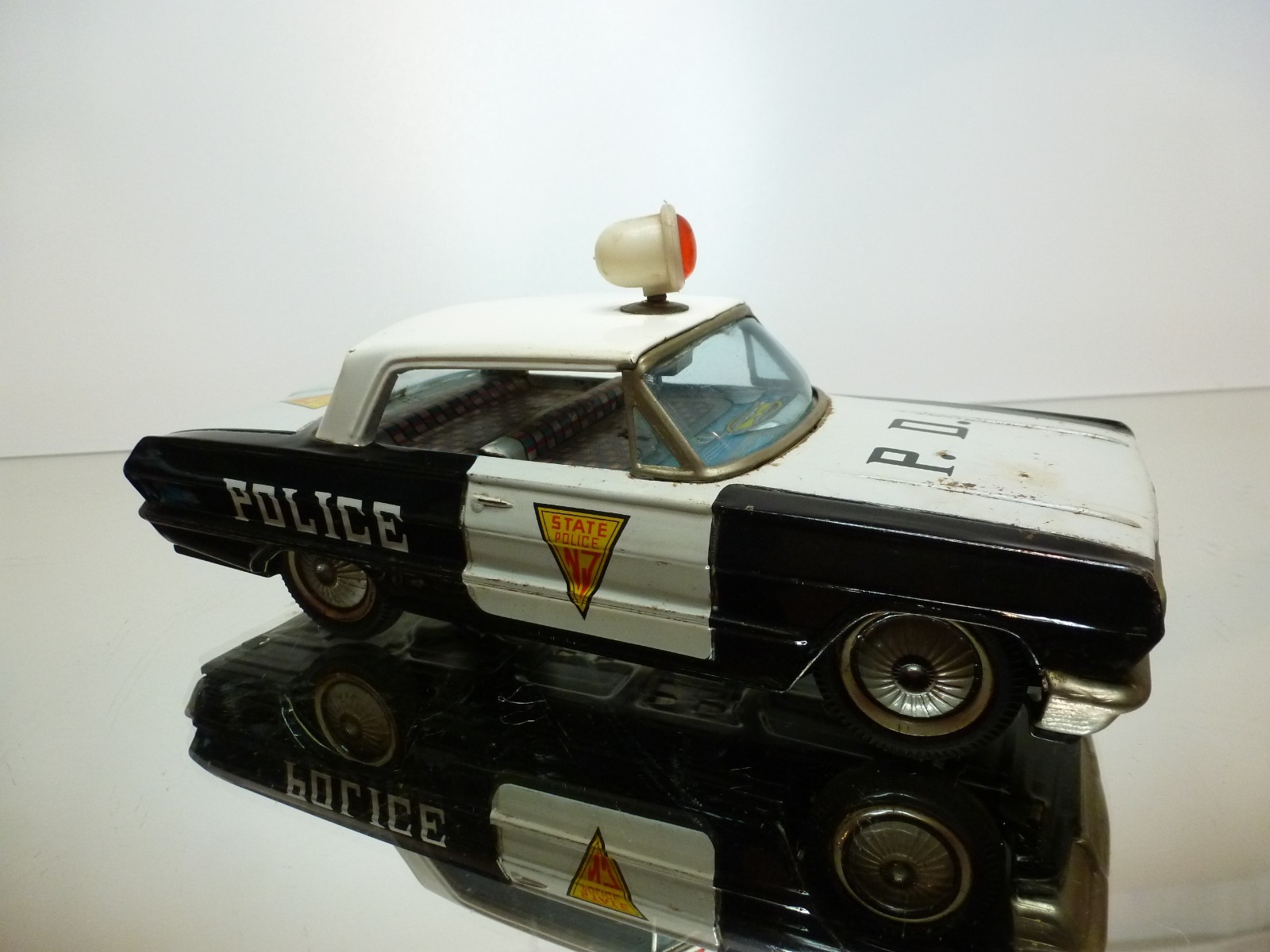 Picture 5 of 6