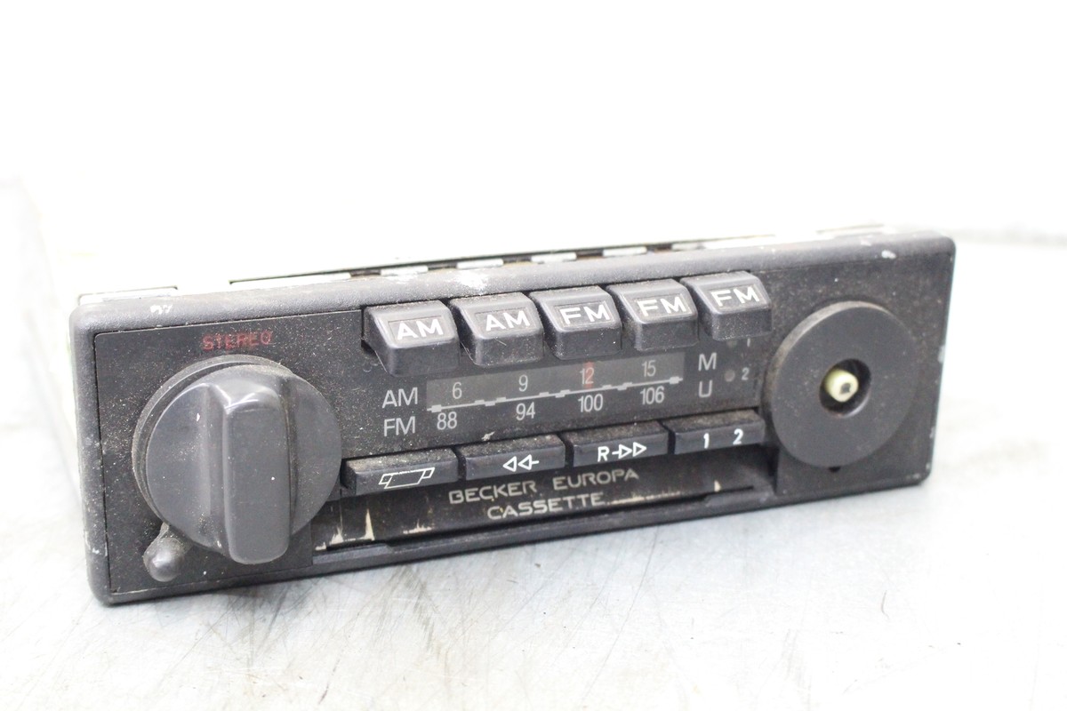 MERCEDES BECKER EUROPA CASSETTE RADIO 599 w116 R107 w123 MERCEDES BECKER EUROPA CASSETTE RADIO 599 w116 R107 w123