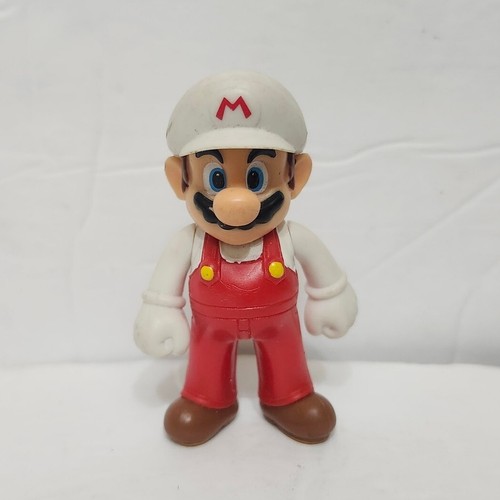 Jakks Nintendo Super Mario World 2.5" White Red Mini Figure Fire Mario - Picture 1 of 4