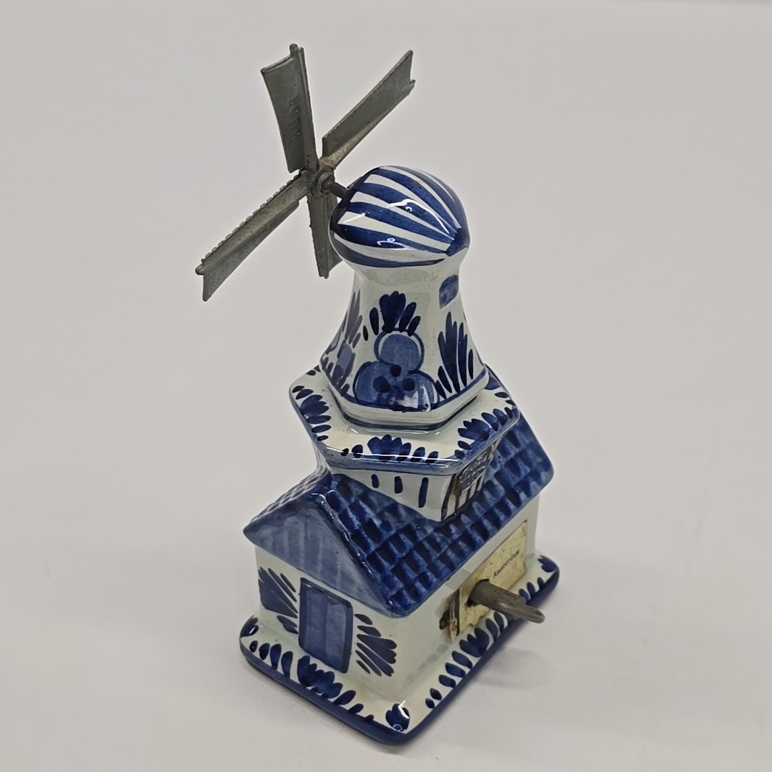 Vintage Boma Delft Blauw Holland Music Box Windmill Moves Blue & White Works
