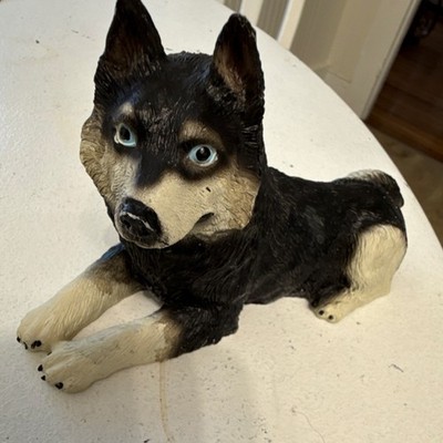 Siberian Husky Resin Figurine Collectible Blue Eyes Black and White Dog