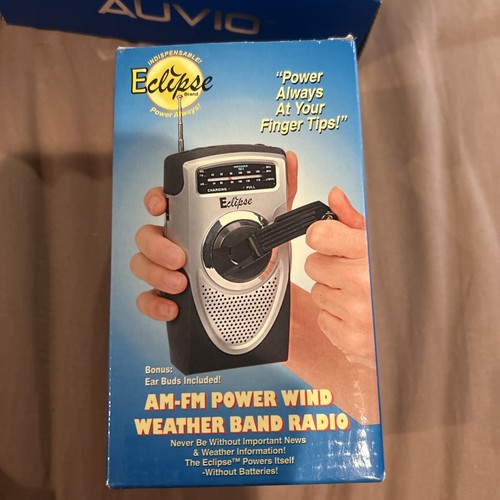 AM-FM Power Wind Weather Band Radio Power At Your Finger Tips - Picture 2 of 13