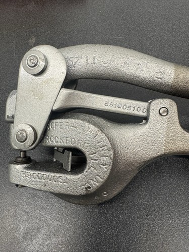 Roper Whitney No.5 Jr Hand Punch - Picture 4 of 7