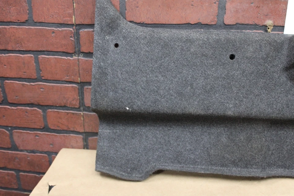 2009 - 2023 道奇挑战者 SRT8 后端后备箱货物盖板地毯原始设备制造商 — 第 2/4 张图片