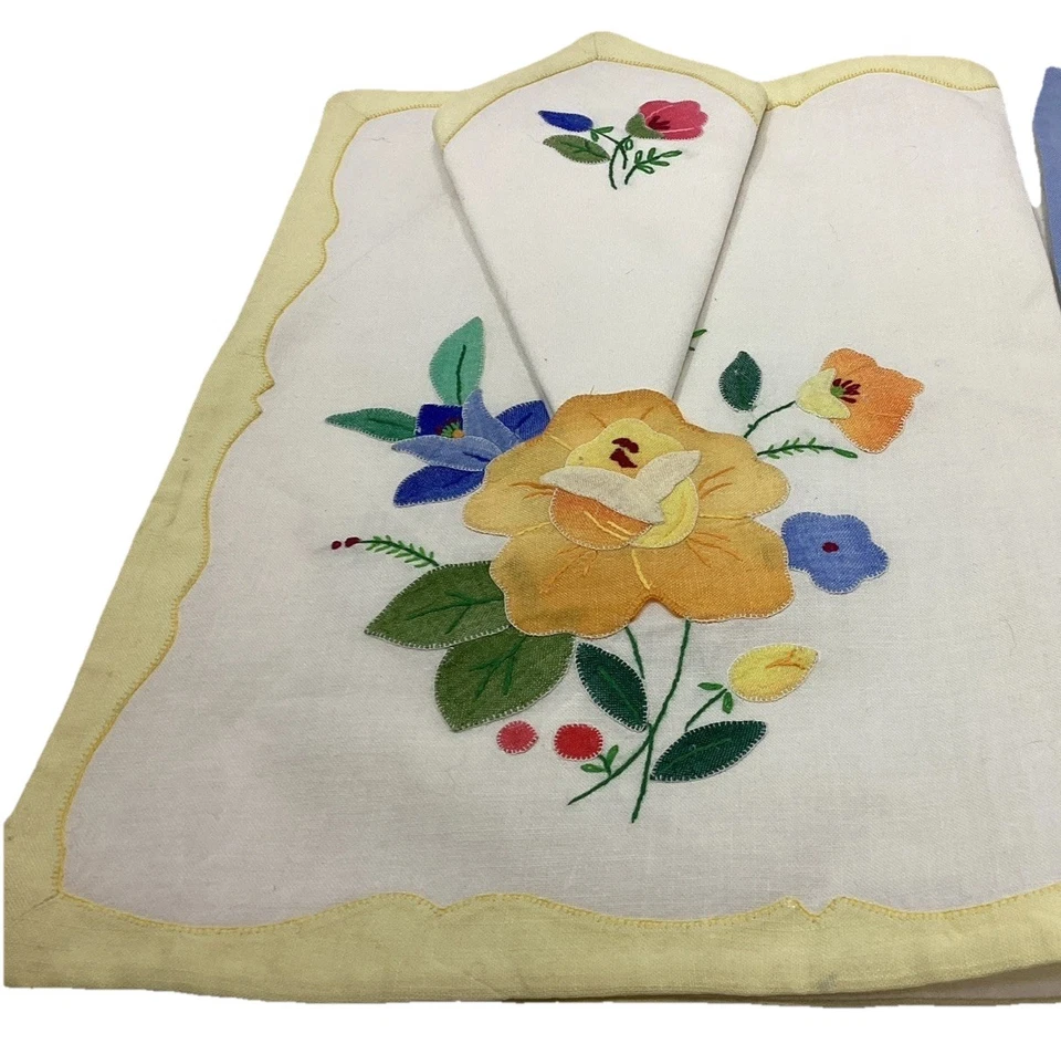 Vtg  Napkins & Placemats Blue/Yellow Floral Applique Sunham & Co. (2) Sets - Image 3 of 4