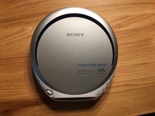 Sony D FJ210 Walkman Portable CD Player TV Weather FM AM Tested & Working