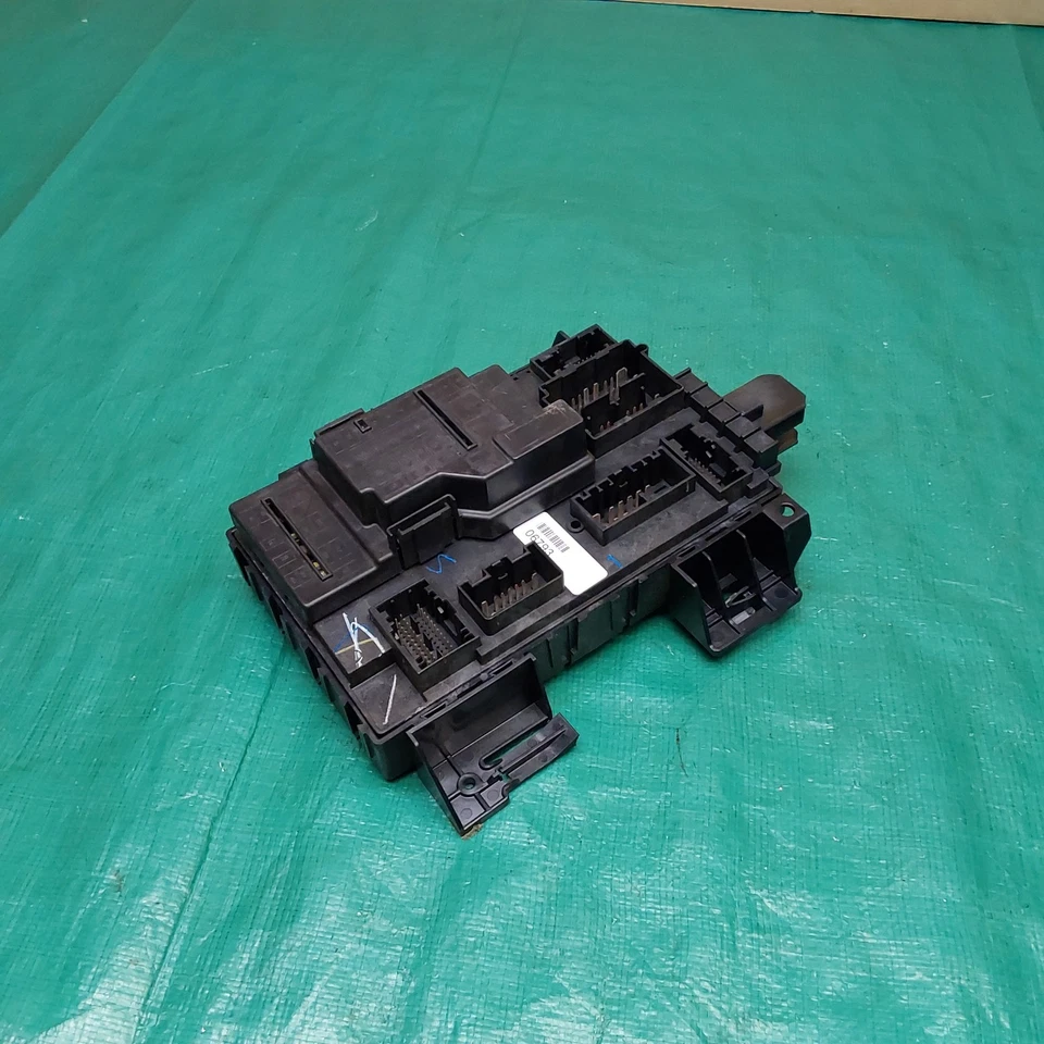 2010 Ford Taurus Fusion módulo de controle multifuncional caixa de fusíveis fabricante de equipamento original AG1T-14B476-CC - Imagem 4 de 4