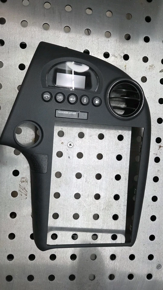 Pontiac Grand Prix 2004-2008 tablero radio bisel embellecedor 5 botones 188 k millas Foto 2 de 4