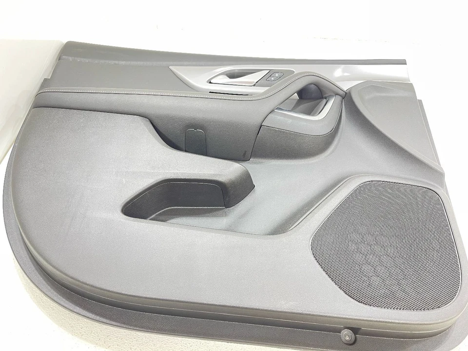 Panel de moldura de puerta del conductor delantero izquierdo negro OEM para Chevrolet Blazer 2023 2024 Foto 2 de 4