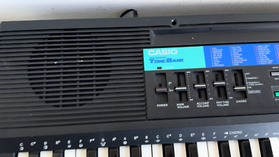 Vintage CASIO CT-615 ELECTRONIC Keyboard 210 SOUND Tone Bank Boxed