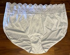 Vtg Olga panties Sz 10 Secret Hug back seam scoop Full rear Second Skin White