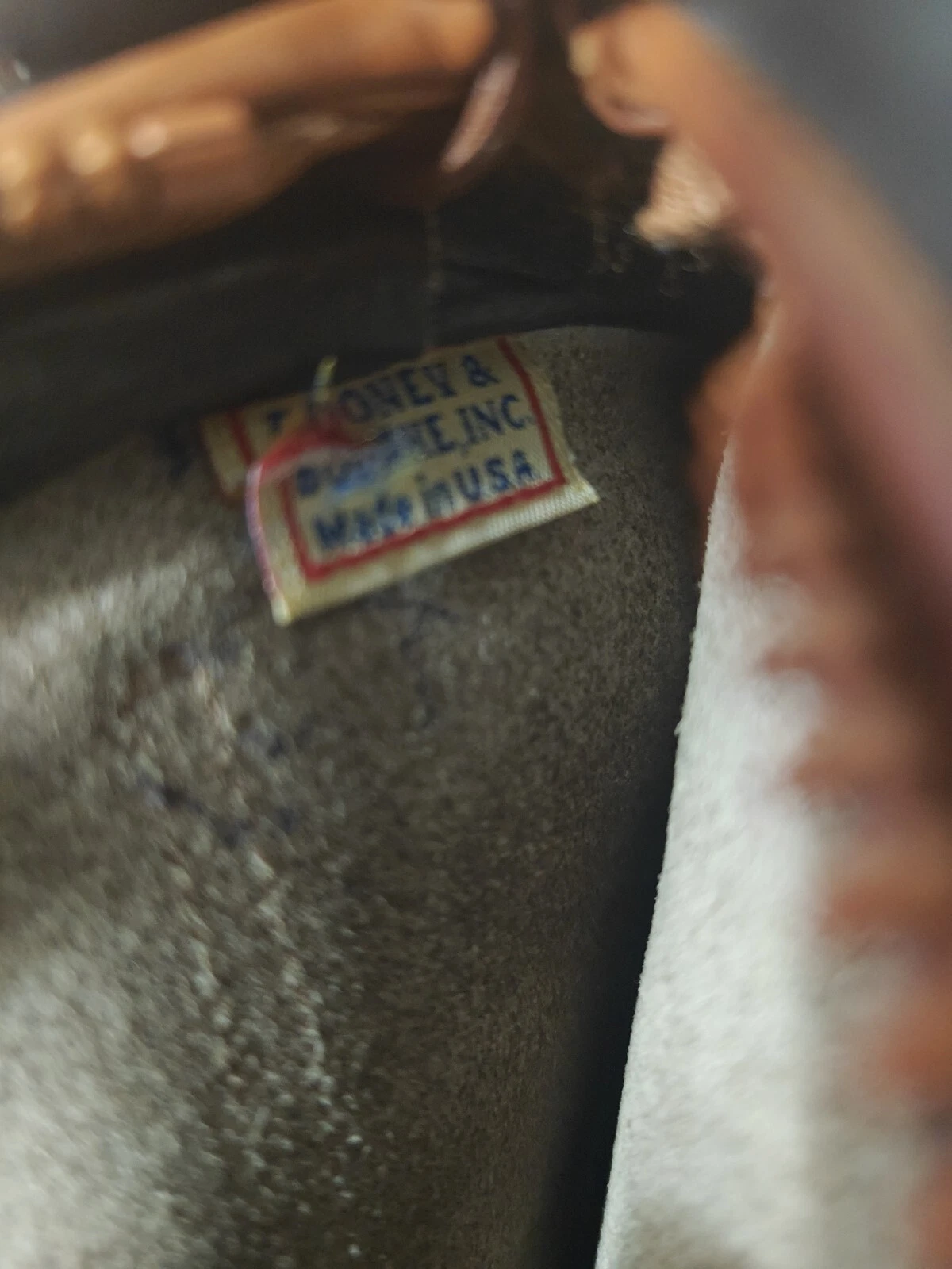 DOONEY & BOURKE Borsa a tracolla vintage Dooney and Bourke in pelle marrone