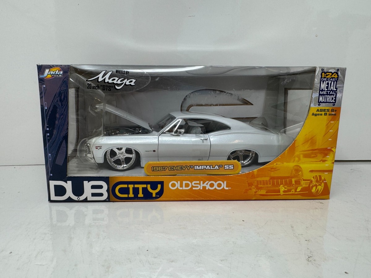 Jada Dub City Old Skool 1967 Chevy Impala SS 1:24 Diecast Maya