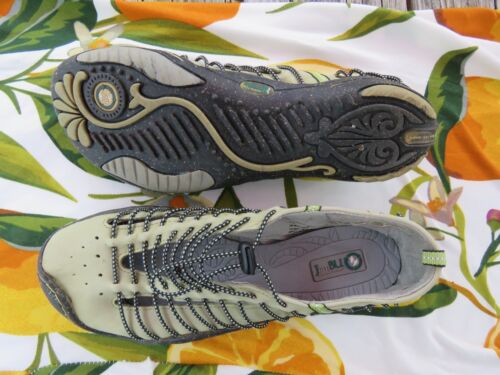 JAMBU Women's Size 8M Slip on Bungee Shoes Water Ready Taupe Lt. Green Traction