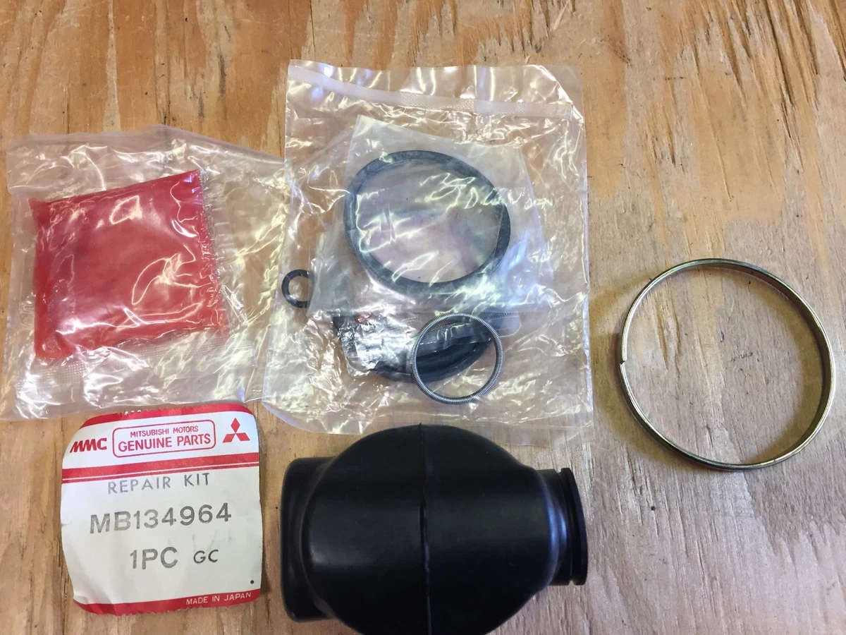 1979-80 ARROW CHALLENGER NOS MOPAR (MITSUBISHI) REAR BRAKE CALIPER 