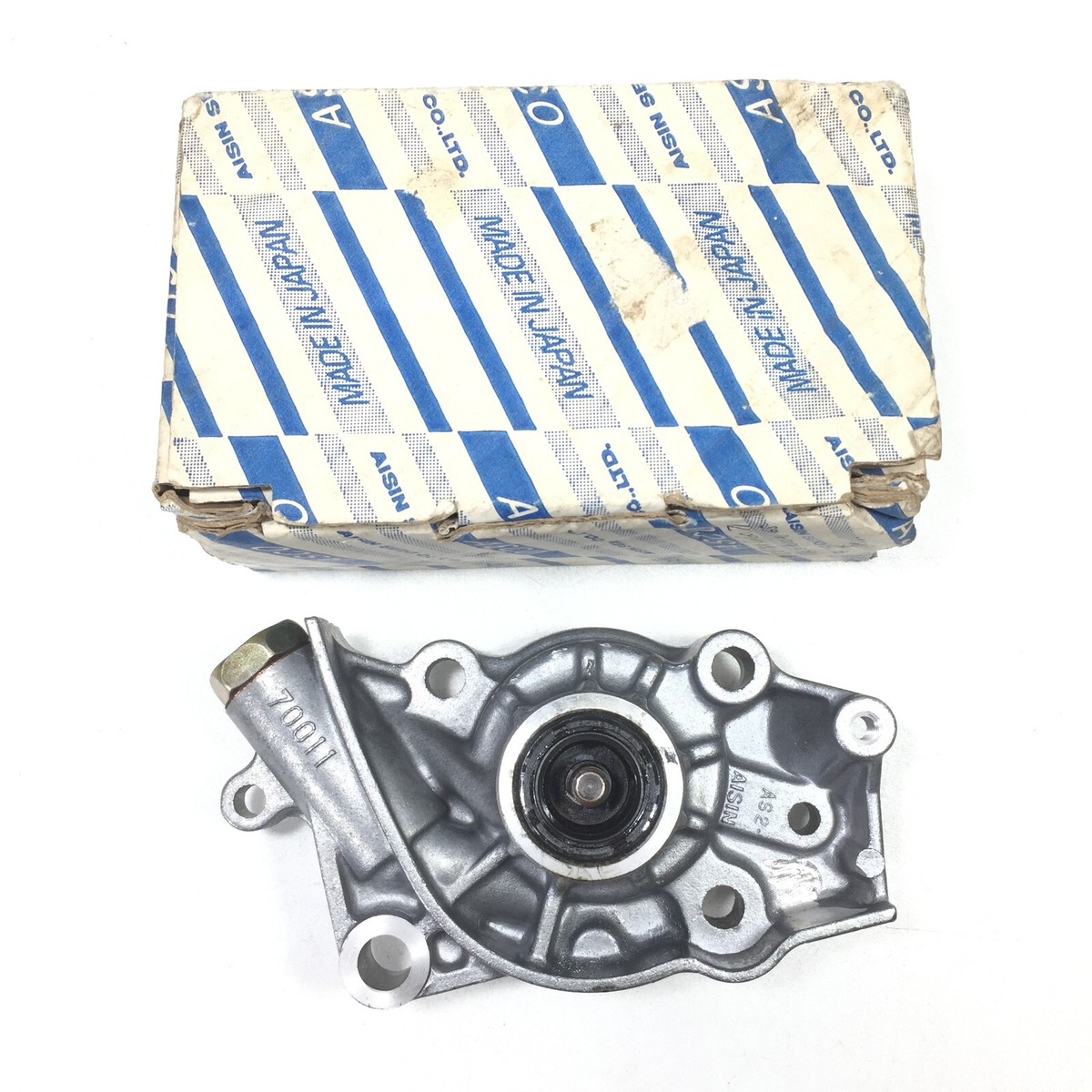 Oil Pump 15100-70011 Toyota Cressida Wagon GX60 G61 GX71 NOS