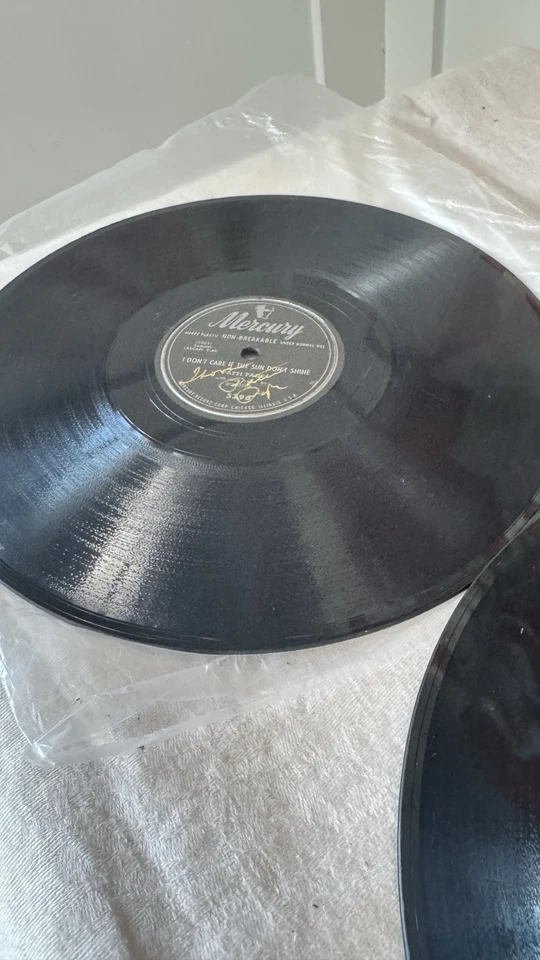 TWO SIGNED Patti May Vinyl LPs-I Don’t Care If He Sun Don’t Shine, YouBelongToMe Foto 4 de 4