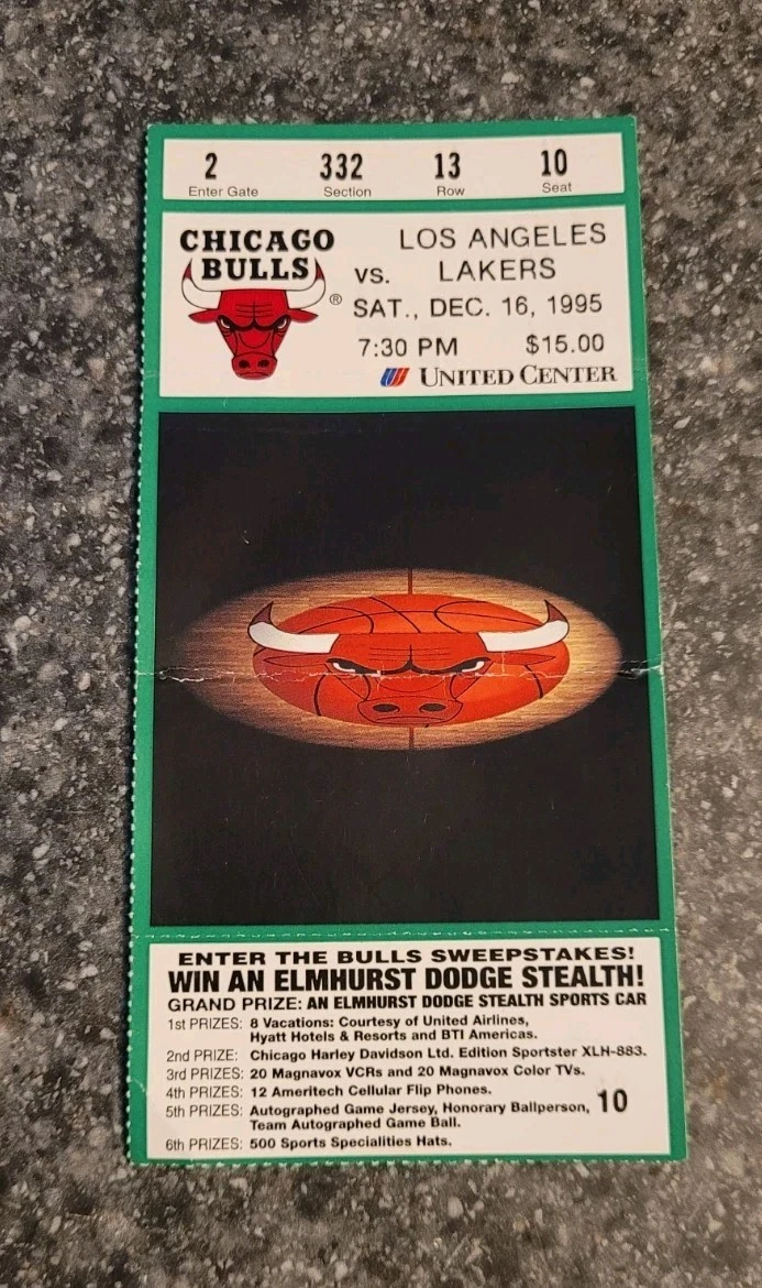 Basketball Chicago Bulls 1995 Vintage Sports Ticket Stubs for sale
