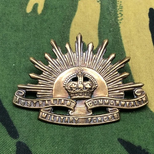Original WW1 Army Australian Commonwealth Military Forces "Rising Sun" Cap Badge