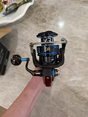 Daiwa Saltist MQ 5000D-H Spinning Reel 5000 Black Blue MPN 5000D-H