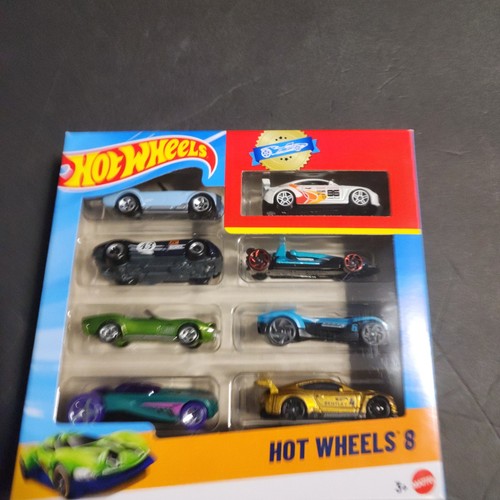 2026 Hot Wheels 8 Pack With Shelby Cobra 427 S/C And Toyota GR86 Cup