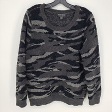 Barefoot Dreams CozyChic Seaside Camo Pullover Sweater L Crew Neck Gray Black