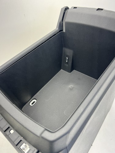 2021-2023 Volkswagen Atlas Center Console Base OEM. - Picture 5 of 12