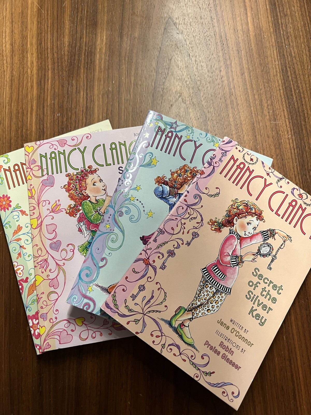 Fancy Nancy: Nancy Clancy's Ultimate Chapter Book Quartet : Books 1 2 3 4