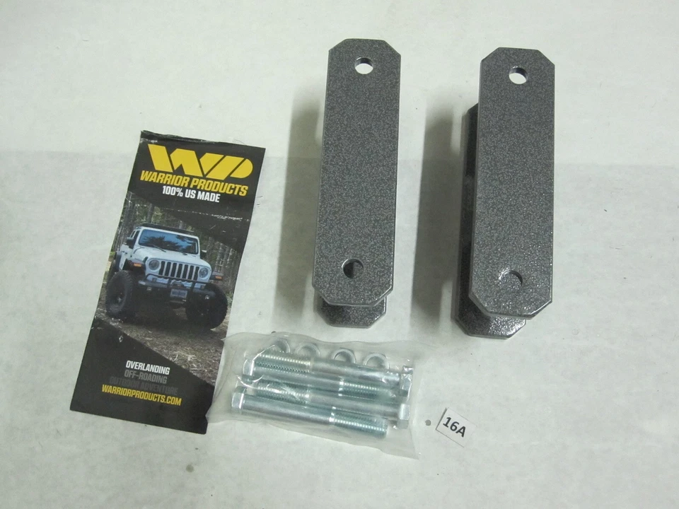 Kit de grillete de resorte de hoja delantera Warrior 112 para 76-95 CJ5 CJ7 Samurai Scrambler Foto 4 de 4
