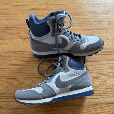Nike MD Runner 2 Mid Premium, Sample, Women s Size 7