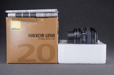 Nikon Nikkor AF 20 mm F 2.8 D Objektiv im Top Zustand Vollformat OVP