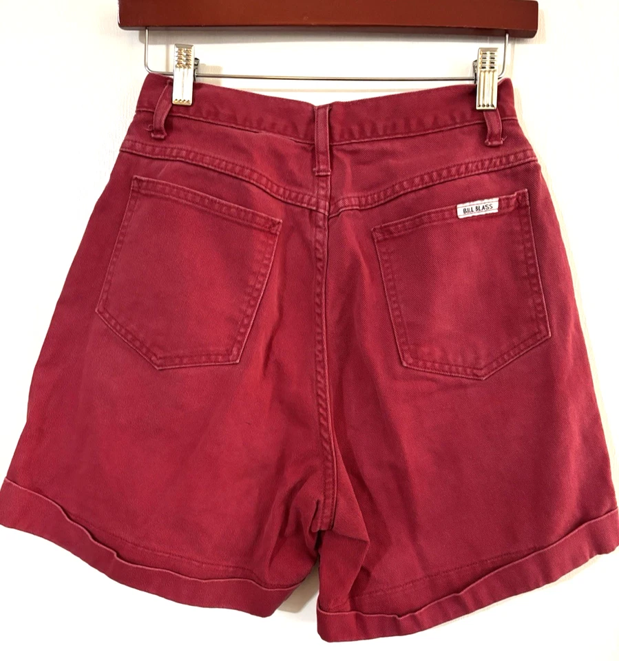 PANTALONES CORTOS VAQUEROS De Colección Años 80 90 RARO BILL BLASS Rojo Denim Mujeres 8 Mamá Cintura Alta Puños Foto 2 de 4