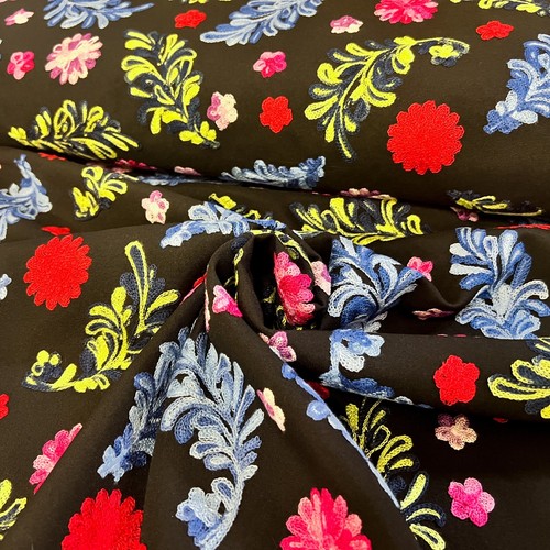 Power stretch Stoff Bestickt Blumen Floral Polyester Deko Bezugsstoff Meterware - Foto 1 di 7