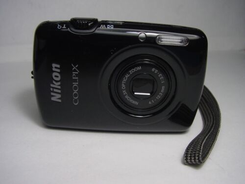 Nikon COOLPIX S01 10.1MP Digital Camera - Black