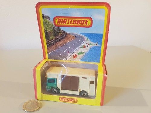 Diecast 1970's Matchbox Club HORSE TRANSPORT FORD TRUCK mint in showcase or. box - Foto 2 di 5