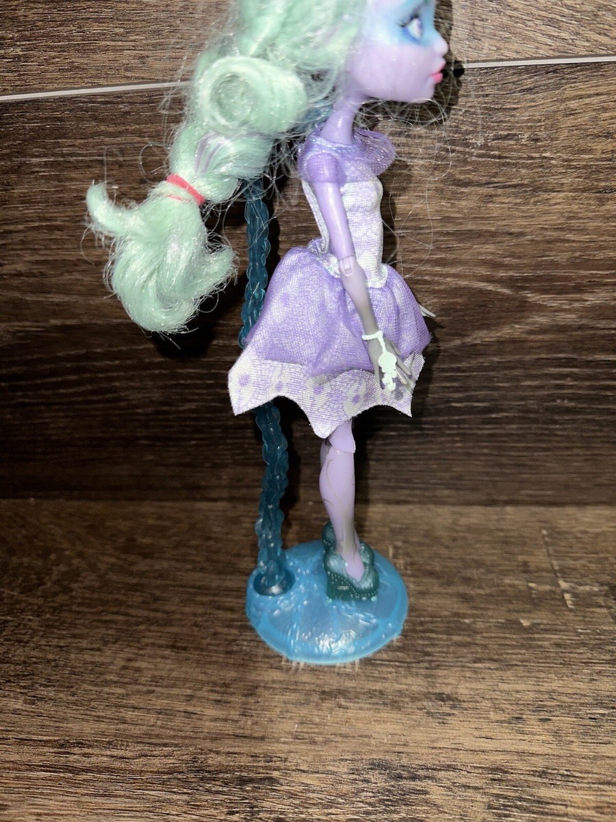 モンスターハイドール HAUNTED  Twyla Monster High Haunted Getting Ghostly Doll - Twyla for sale