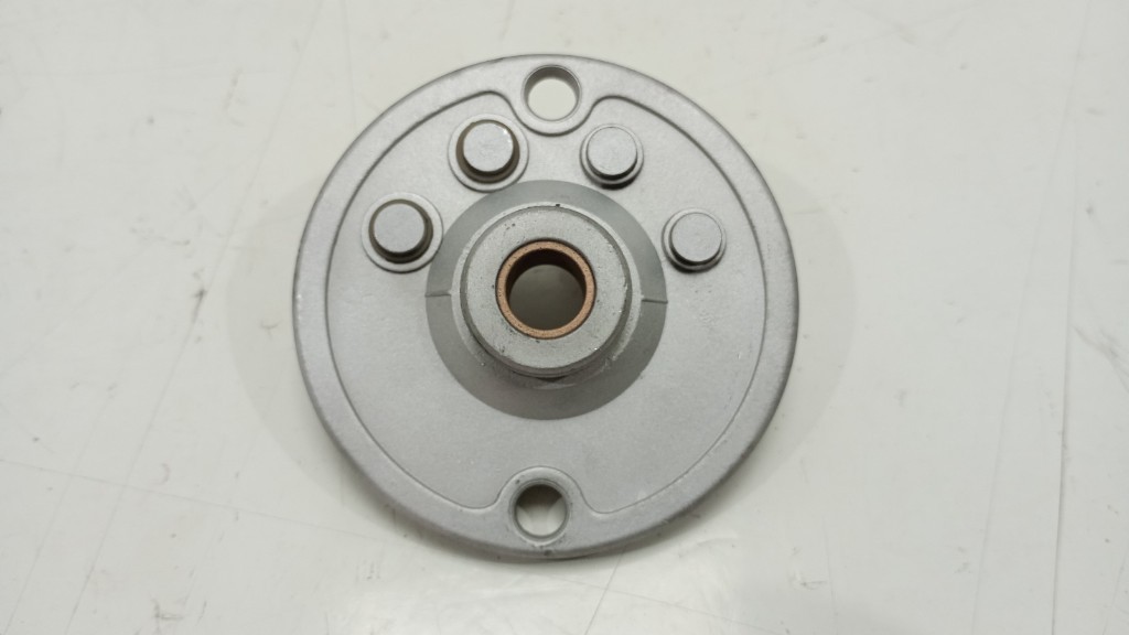Support De Démarreur Moteur Pour Renault R5, R6 - Référence D8E52, Pièce D'occasion